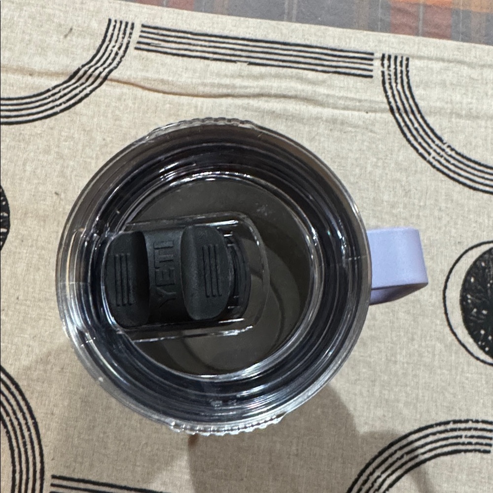 Yeti 30 oz Travel Mug Cosmic Lilac - Picture 3 of 7